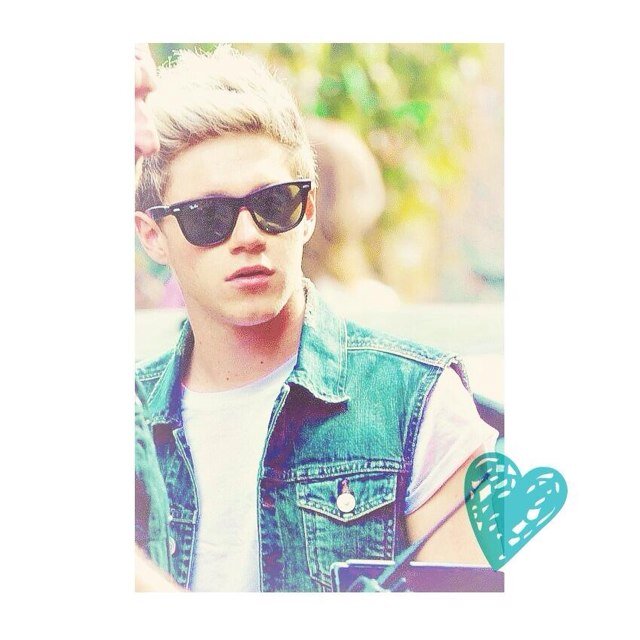 Free follow from @5SecsOfAssCraic and @50shades0fnouis because you are so fab x stay glam c: