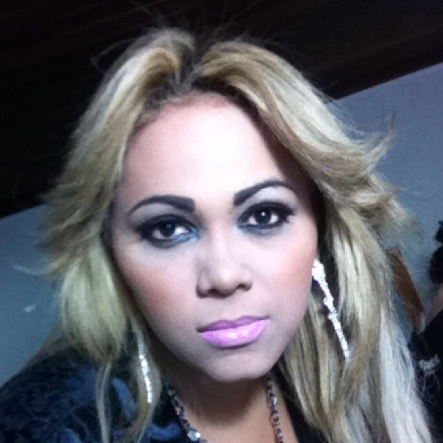 Olá meus amores, olha ai meu Twitter, feito com muito carinho pra vocês, sempre que puder estarei por aqui. DANNY CRUZ RDV...RABO DE VACA MOOOMMM
