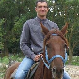 Обожаю все на свети, от игр до музыки, от программ до фильмов... 
SMO, SEO, твитер, развлечения, добавляйтесь!