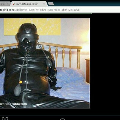 Rubberb0y On Twitter Some Lezdomme Today Latex Rubber