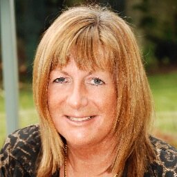 Specialists in leadership & people development, executive coaching & organisation design. We align personal outcomes with strategic goals to deliver results.