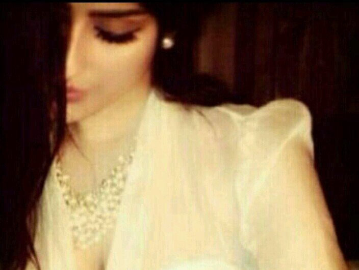 - تمــاديــت بــآحــلامي نســيت آن آلقــدر مكتــوب ♥!!