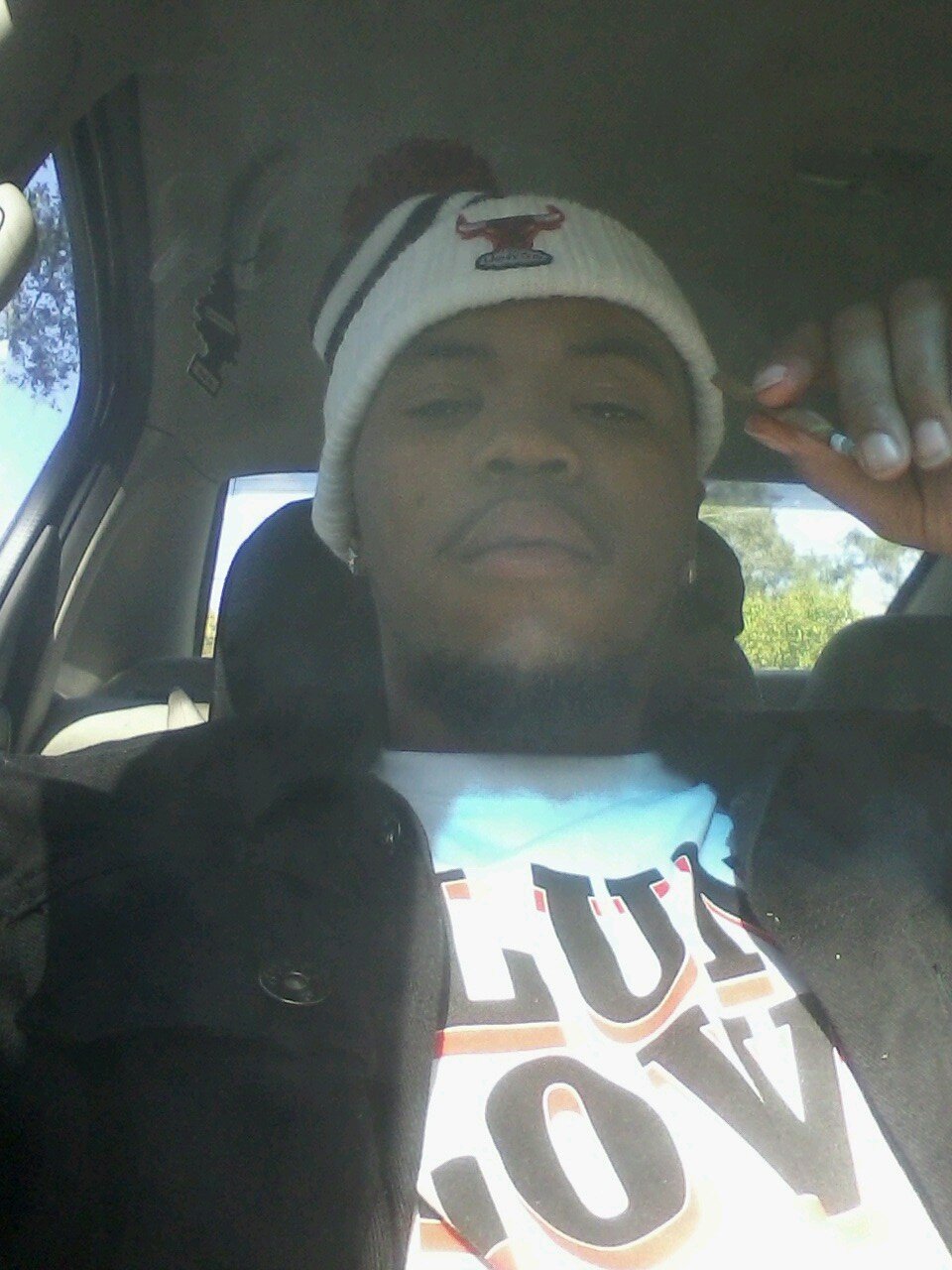 foot on the gas chasing $$$,, cnt trust des niggas nd cnt love no bitch !! C.R.E.A.M