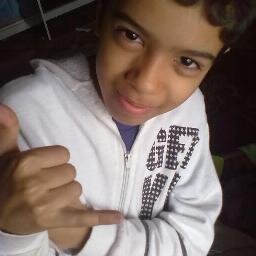 Tenho 18 anos // Meio viciado em Games // Solteiro // Aquariano !