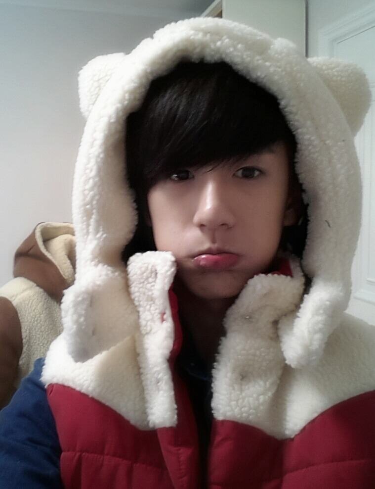 No Min Woo from Boyfriend. 95L