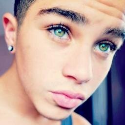 Todo mundo quer ser famoso. Eu só quero ser lembrado. Aqui você encontra indicações, piadas, frases, e muito mais. █║▌│█│║▌║││█║▌║▌║ © Verified Account