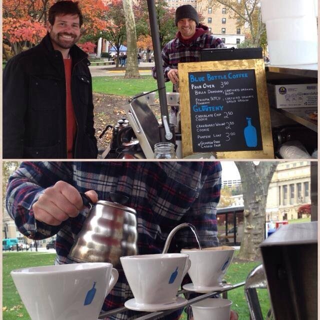 Purveyors of Blue Bottle Coffee. Fresh ground, fresh brewed pour-over style coffee. @Gluuteny baked goods.
@gryphontea hot tea selection.