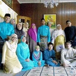 fariddanial1984's profile picture. So called 'blurr' in class