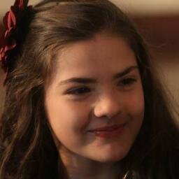 eu sou sua maior fam livia te amo