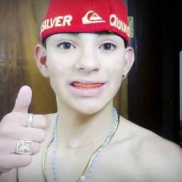 - POR ONDE PASSA CHAMA A ATENÇÃO DELES E DELAS TAMBÉM ♫♪ . Quem Seguir , Sigo devolta /p
