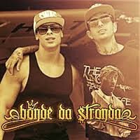 ♫é no swing do bonde que nada se esconde♫