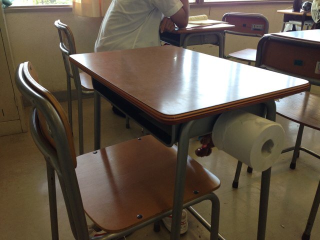 学校、学生のあるあるをツイートしていきます。気に入ったらリツイートを！ 相互フォロー率100%！