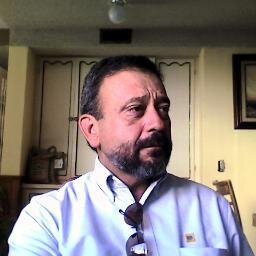 Razón y coraje p entender la realidad como es, en vez d como quisiéramos.
Paratus sum et in veritatem et in mortem ire.