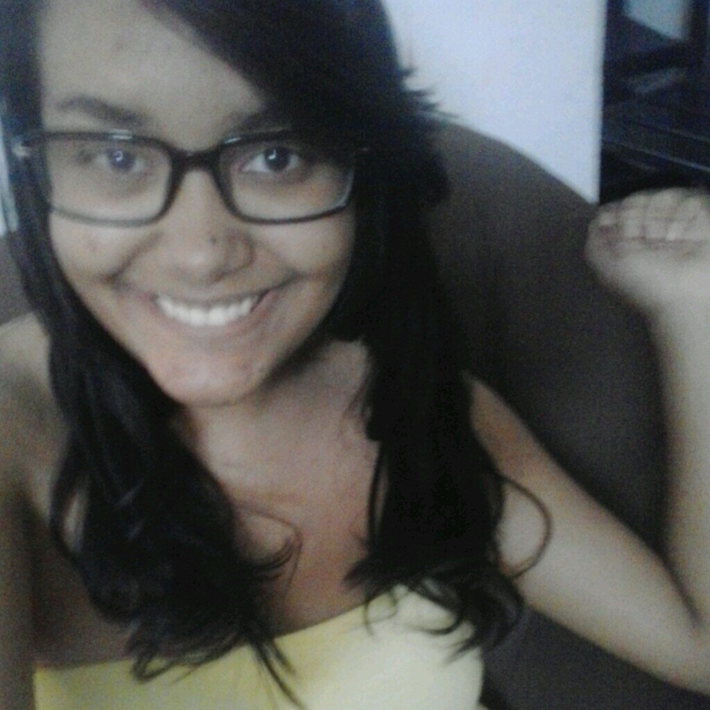 Apenas Uma Garota Comum :3