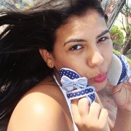 Casada , Geminiana , cαtólicα , persistente , #corintiana&αbcêdistα , teimosα  -' #FuturaTéc_Enfermagem .Familia pra mim e tudO s2
