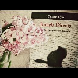 Öyle bizdendi ki kıyı çizgisinden ötesi,
mavi içinde yiter mavi içinde bulurduk kendmzi...