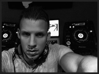 Promoter & DJ From Leigh-on-Sea, Essex. Lover of Arsenal, Snowboarding, Mountain Biking, Gym. Catch Me Every week on Funky FM, Louis & Luna Every Weekend.