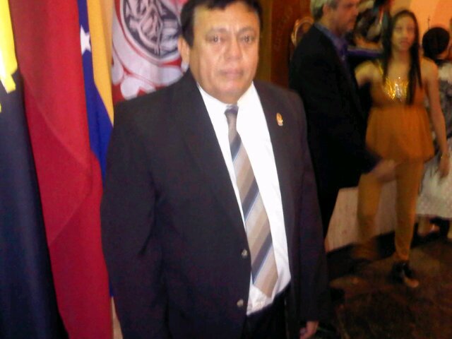 Abogado,Chavista,Socialista,   Revolucionario y Bolivariano