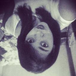 Recalque ée Foda ...
Myllena,15 anos,Belieber,Vampirianatica,Criticar ée Facil Dificil é Fazer Melhor ;]]