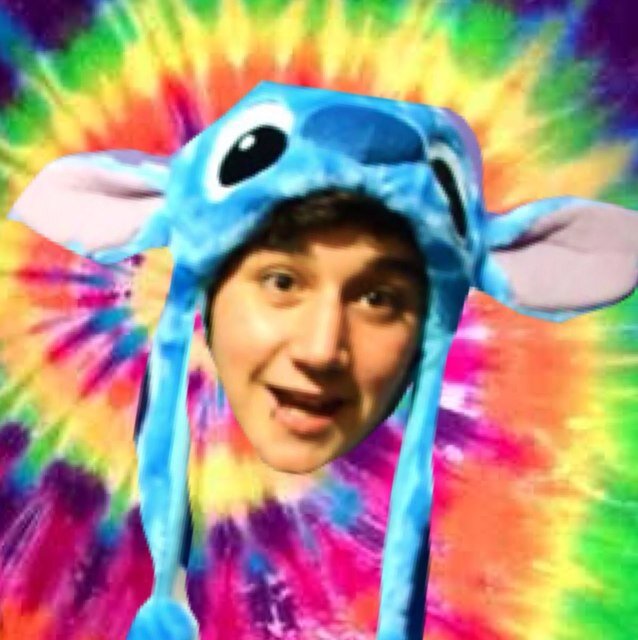 Free follow from @beauritosdorito, follow her and ask for a follow back x