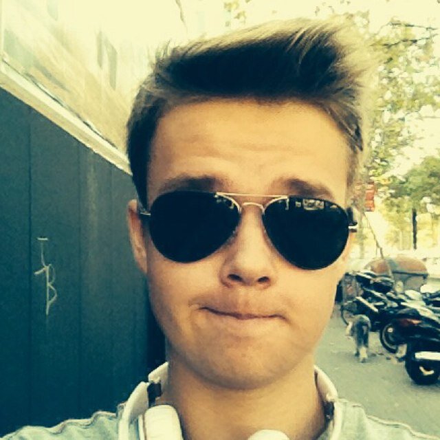 bleakart's profile picture. VK: http://t.co/Zj4bKuocCX Instagram: http://t.co/fC9FZBRbKQ