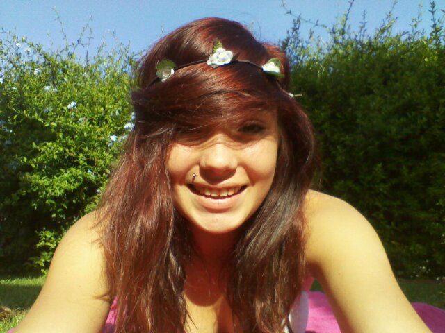 i would rather wear flowers in my hair than diamonds around my neck