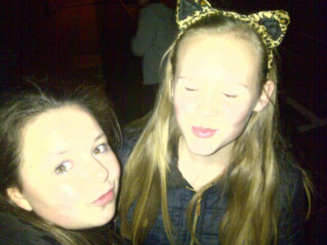Life♥Friends♥Family♥ Ellis Cuddy♥ Lauren C♥ Met Lauren 20.10.13♥ took a pic with Lauren^♥