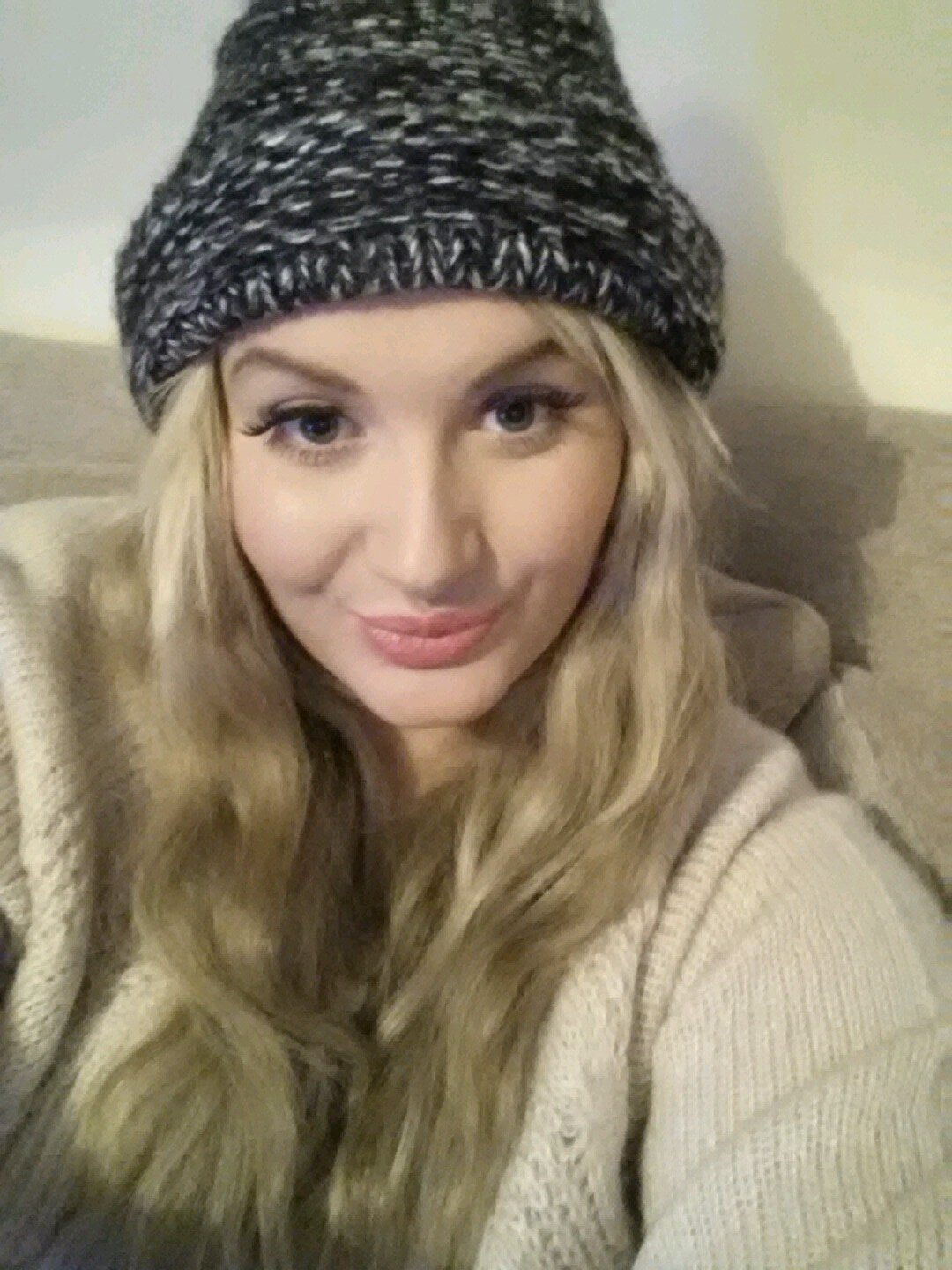 butter_fly110's profile picture. 