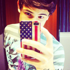 Quer frases sobre dramas, crises, humor e paixões? • Então me siga • #RETWEETEM E #FAVORITEM ღ o que gostarem!