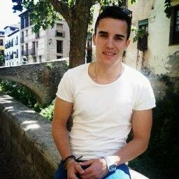 Utreratomas's profile picture. rico sin dinero. estudiante de ade+turismo, latinlover; surfero, artista y shulo, postureo como bandera. Naci con mucho señorio y clase en andalucía.UN CRACK