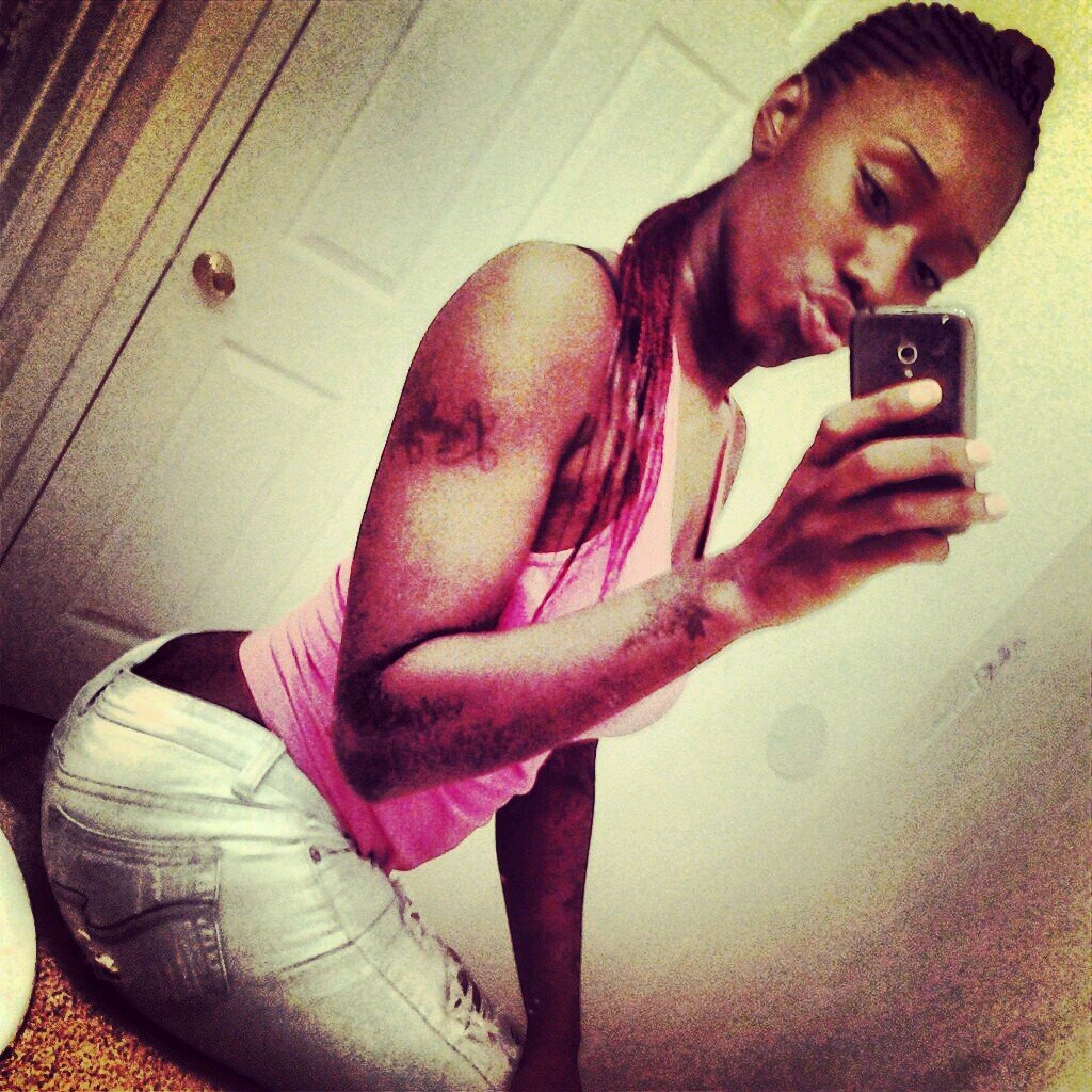 Unsigned Artist... From The South East Side Of Chicago... Now In ATL
Gods Child
. Music Is Me!! Rap && Sing