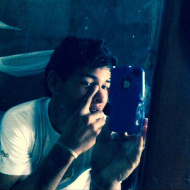 '' Se solicita una empleada en mii cOrazOn y kierO q tuU seas la dueña d esa posiciOn  pOzii q sii (y)
.. a lO realg4liife ''. ''-''  :)¡¡