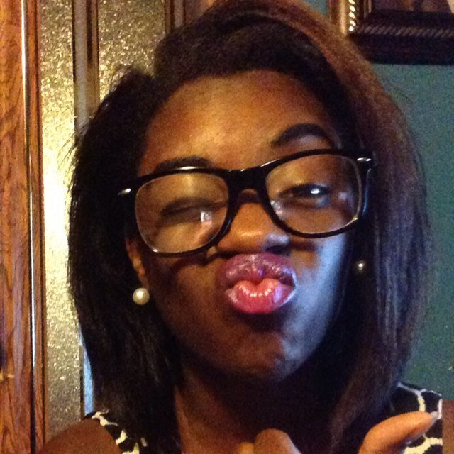 Love to Dance &Draw Fun Sized 5'1 lovee to Lauqh &Briqhten Up People Day! Lonq Story Short If Youu Follow Mee I'll Follow Back ( ;