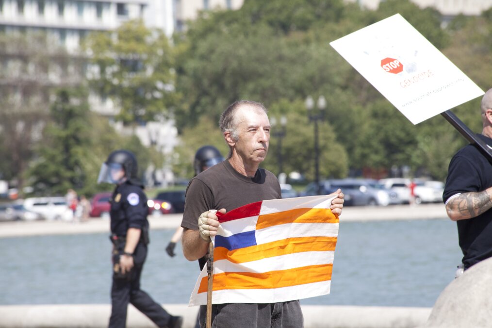 TomCloned's profile picture. Fighting #WhiteGeNOcide 
at 6847 JO Saylors Dr where the neighbors don't care if an #AntiWhite screams