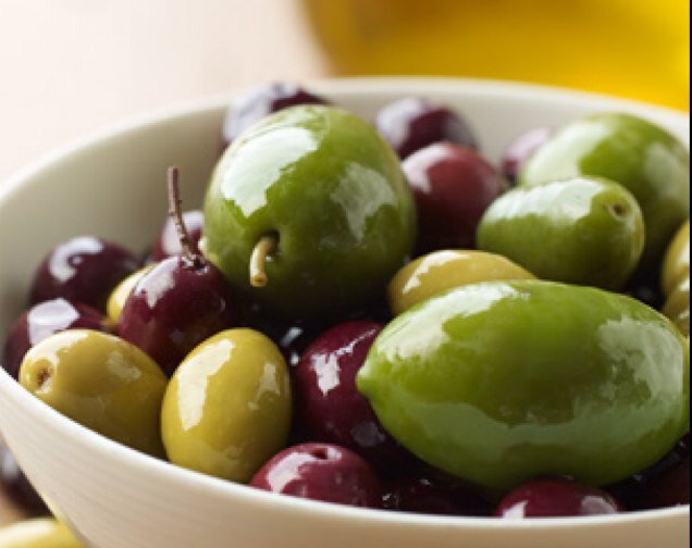 Selling variety of gourmet, stuffed & whole olives from Peru. Saturdays 9-3pm @CityMarket104. Assorted sold at all Italian Centres #yeg. Contact @TheOtherCastro