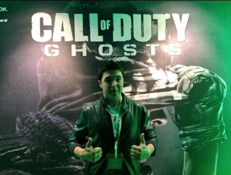 Subo todo de Black Ops 2,todos los trucos de zombies y todo,seguirme y os enterareis de todo del COD :)