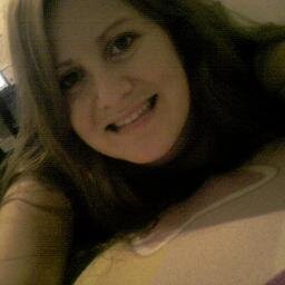 La vida es como un espejo; te sonrie si la miras sonriendo :D http://ww http://t.co/Qwy250tOcY