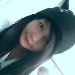 haii im jamaica . please follow me ! :)) thank you ! :**