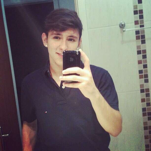 quem me ver, me vê sorrindo e vai ser sempre assim