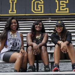 Three best friends who love jewelry, and love affordable jewelry even more. We Love Just Jewels is where you find great pieces at a great price.