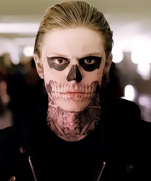Broken high-school student, Experienced serial killer. Otherwise an all-around nice guy, generally speaking. Your mother would like me. (18+ RP)