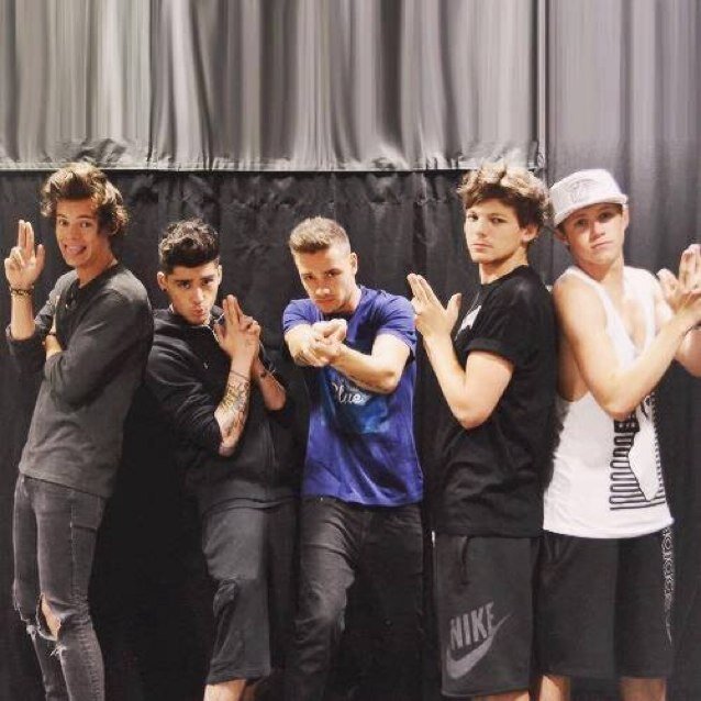 One Direction is my life,  i love ONE DIRECTION,
Follow me One direction. Louis, Zayn ,Harry, Liam, Niall.I love them, they are my idols