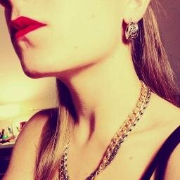 Soñadora, amante de la moda.