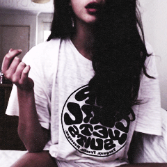 ¿Fat? ¿Ugly? ¿wacky? ¿awful? Don't let society Manipulate you, we're teenagers, each with their own madness.