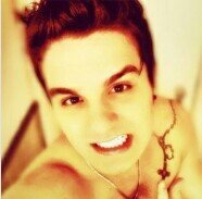 estil0ls's profile picture. De todos os sorrisos pra mim o seu é o melhor