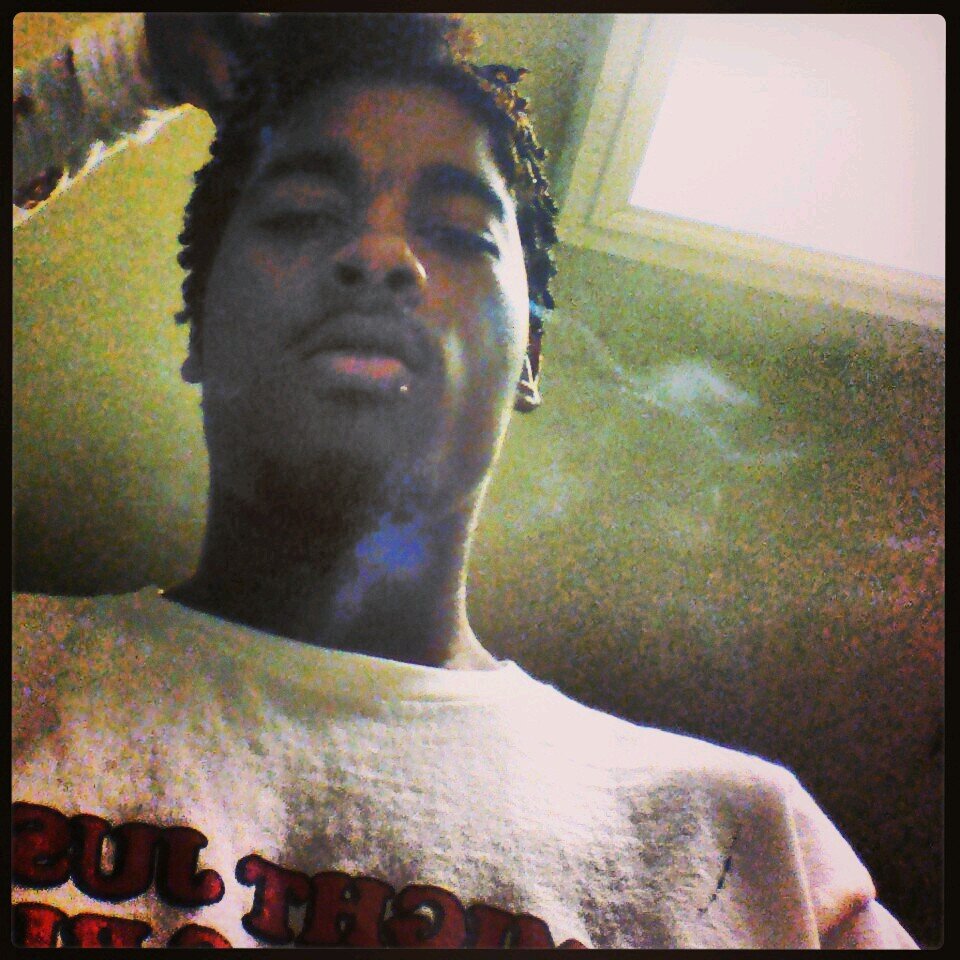 DONT need a fucking bio?!?FUCK that just FOLLOW me!! It's a NEW ME!