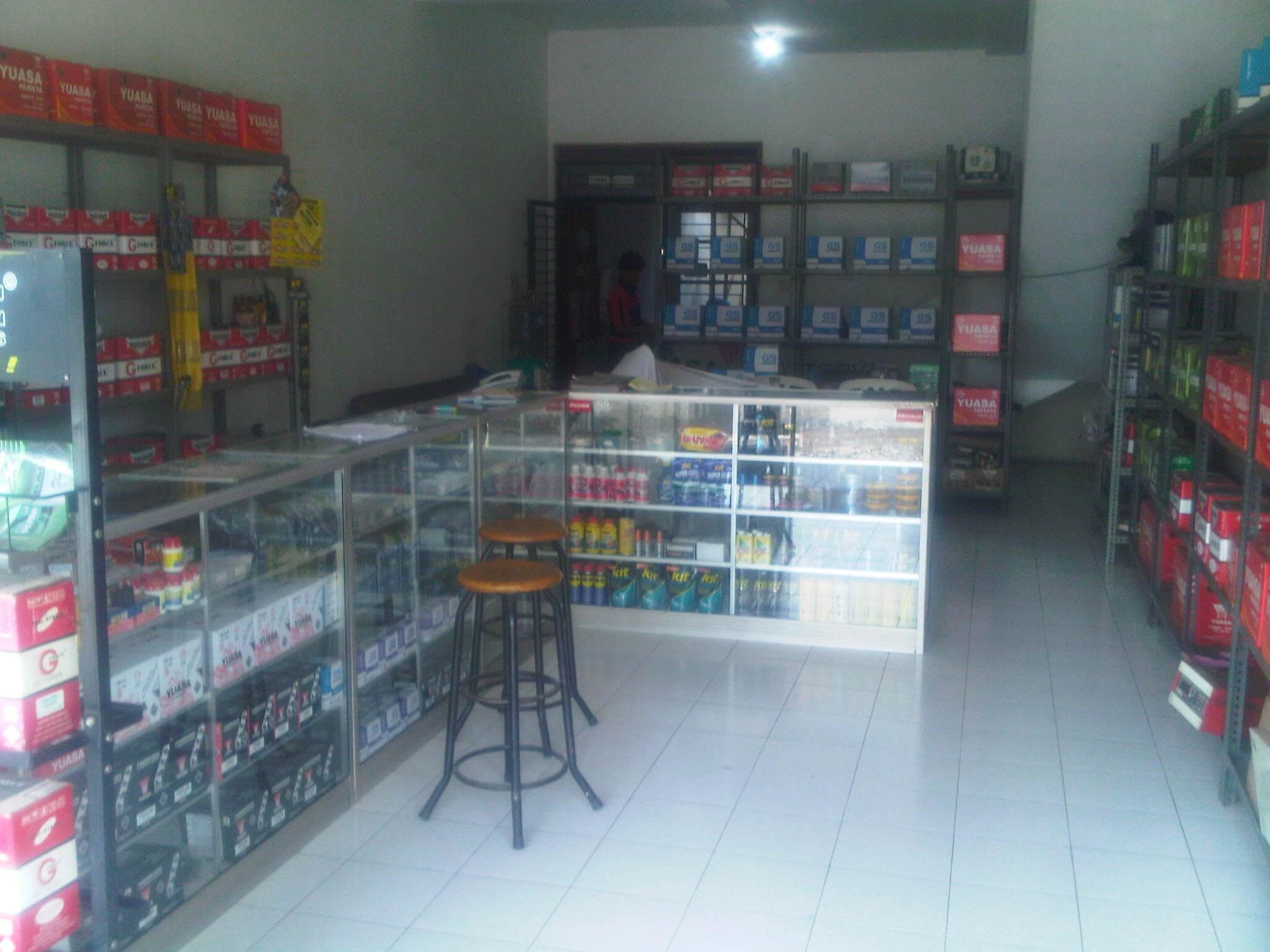 Dr. Accu SpA.
Percayakan Masalah Aki Kendaraan Kesayangan Anda Pada Kami. Dengan Senang Hati Kami Siap Membantu. Mention 4more information.