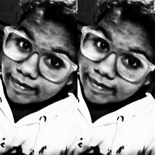 Follow me on Instagram:@elisha_habibi