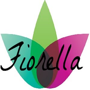 Somos uma loja especializada em perfumes importados, bijouterias e semi jóias!