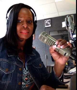 Kitchen Time Chit~Chat every Saturday at 12 noon on the Stellar Award Winning Praizeness Station in the Nation. Radio 1000/www.radio1000.org